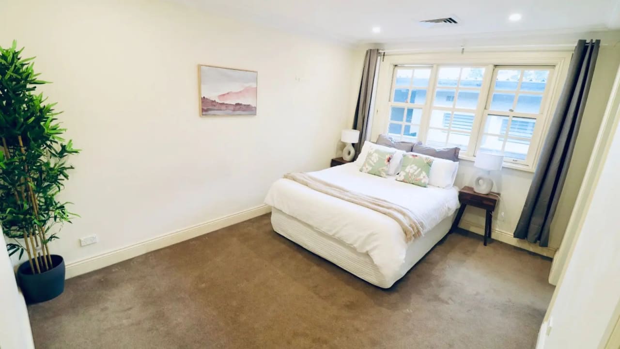 Room in a share house