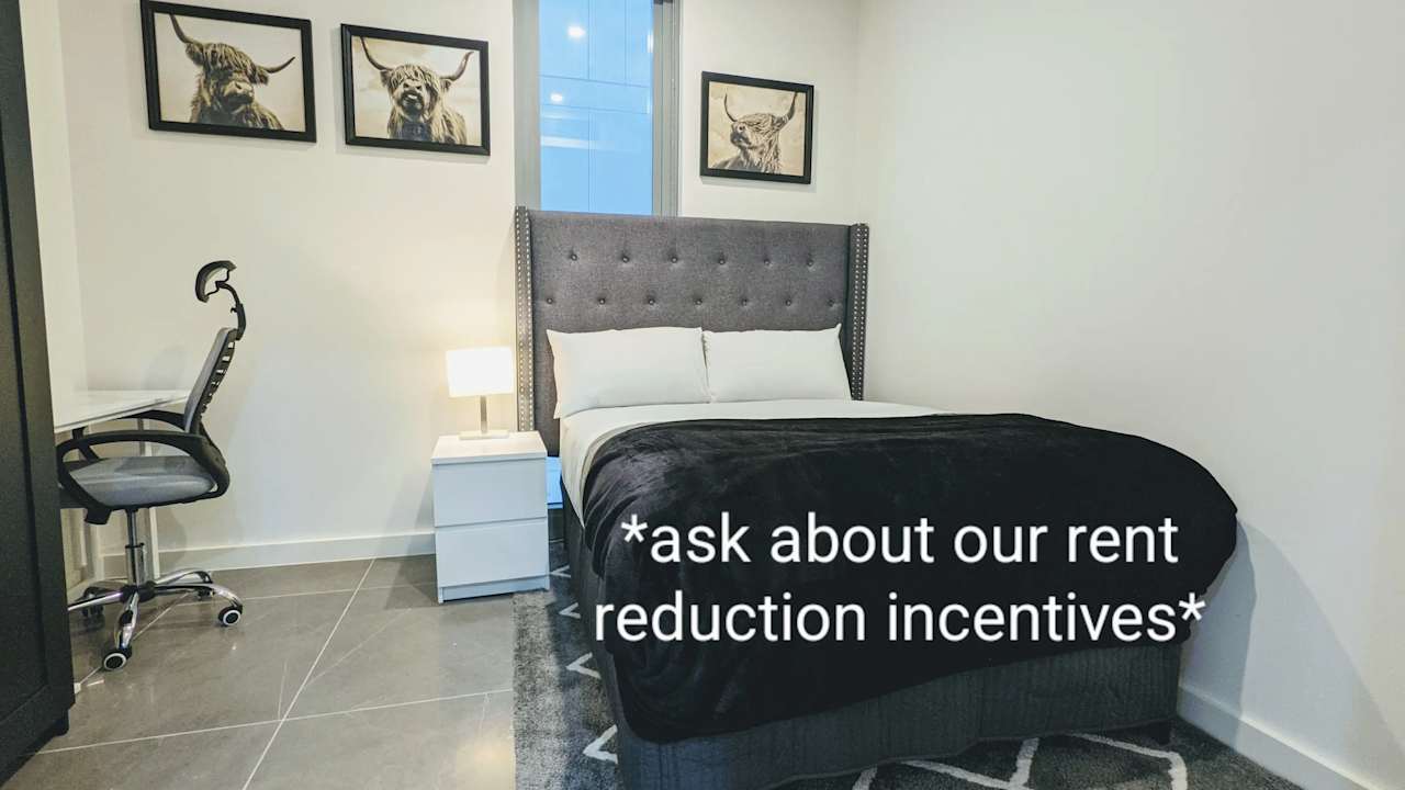 Furnished room in a flatshare