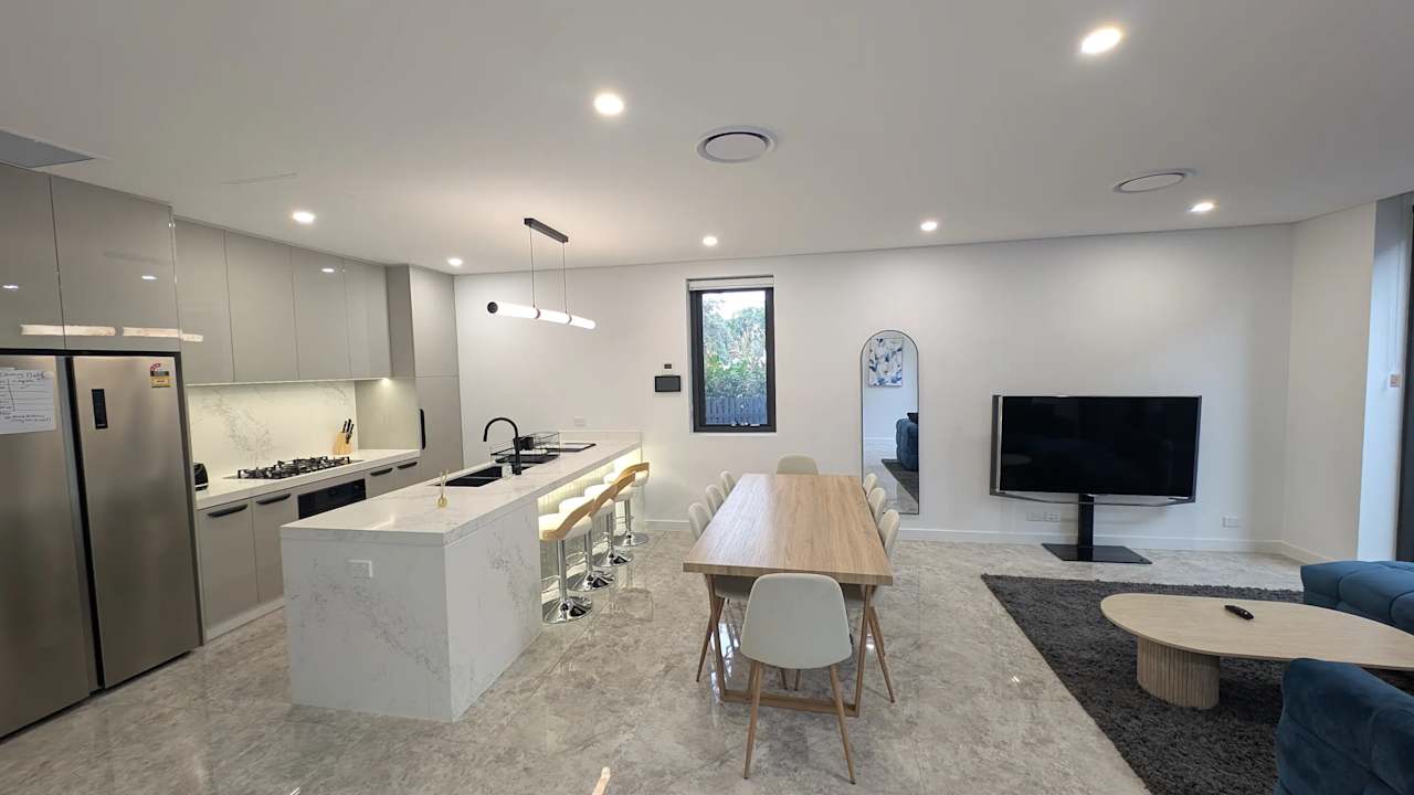 Furnished room in a share house