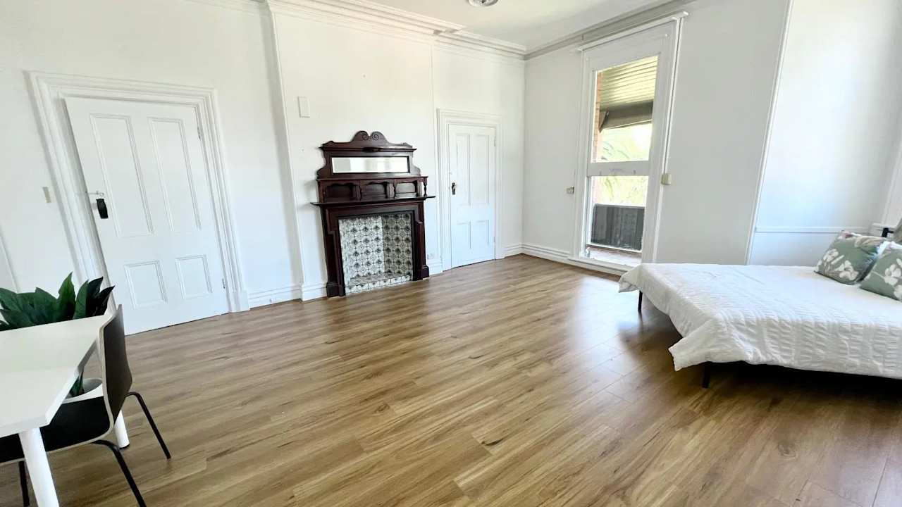 Whole property with 2 rooms for rent