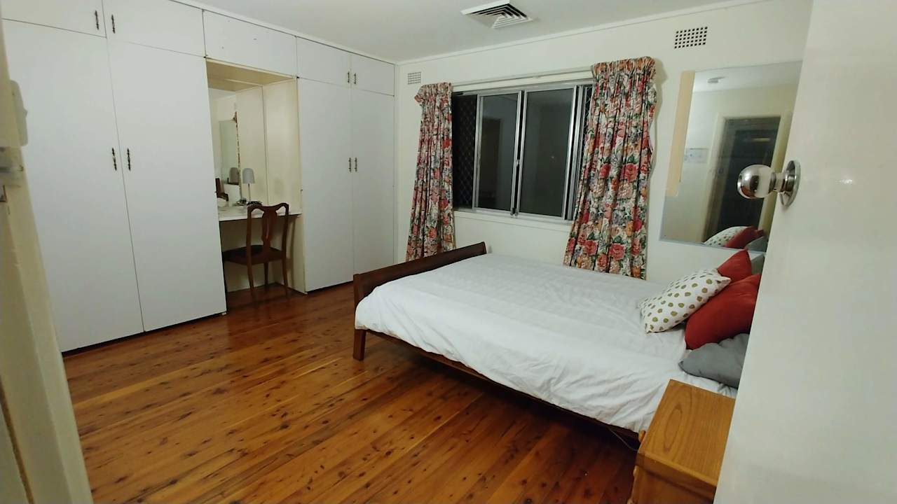 Furnished room in a share house