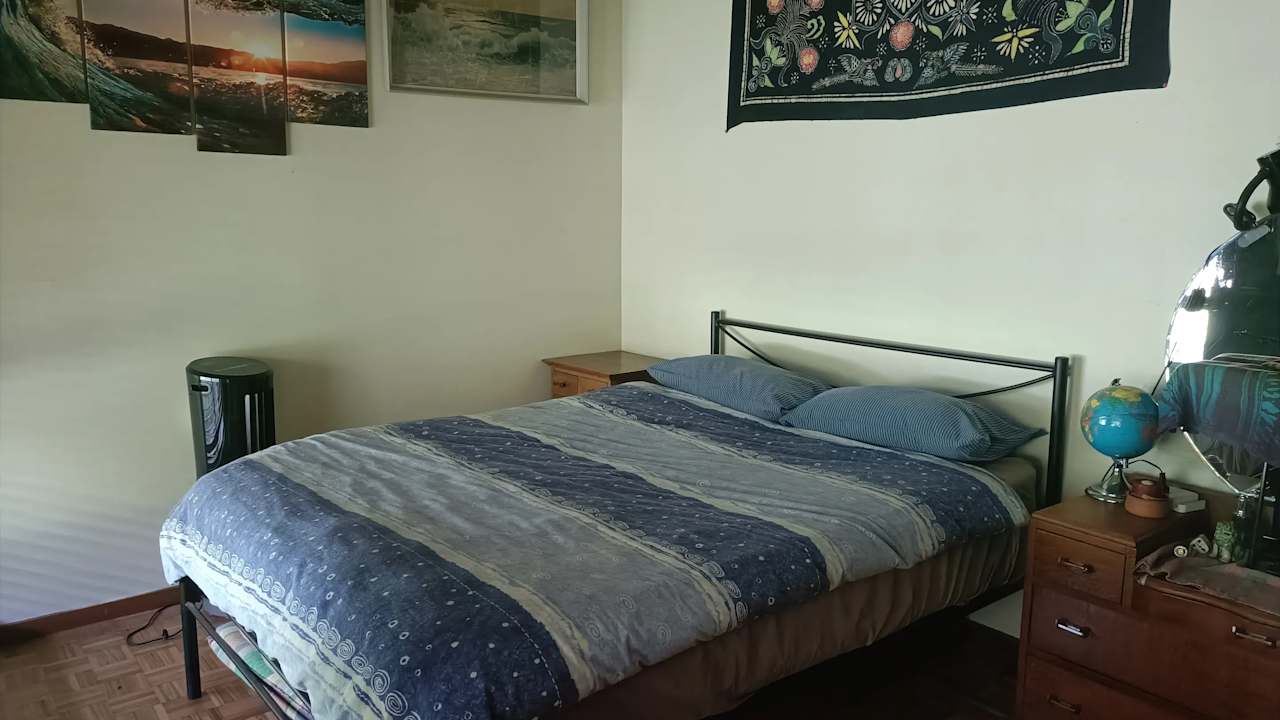 Room in a share house