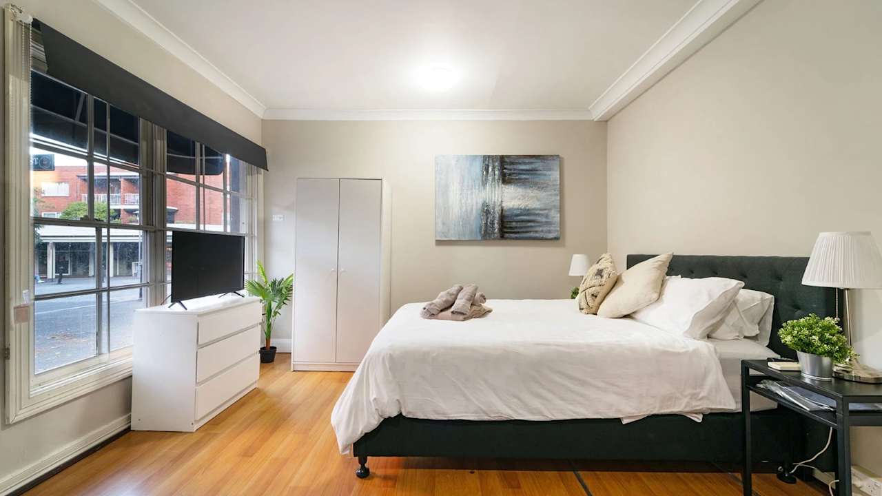 Furnished room in a share house