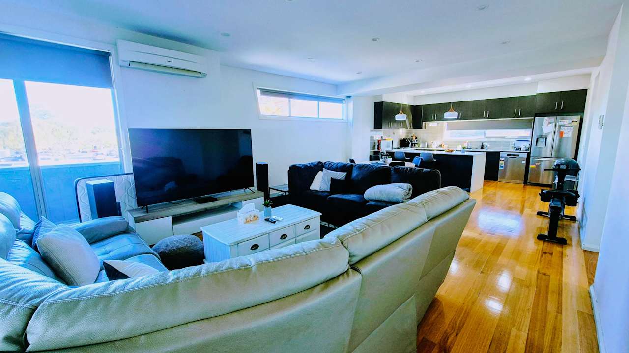 Room with ensuite in a share house