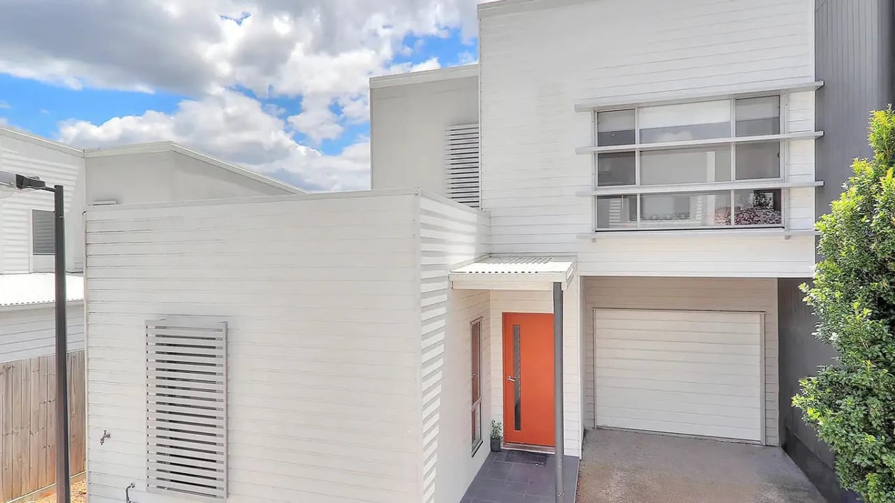 Unfurnished room with ensuite in a share house