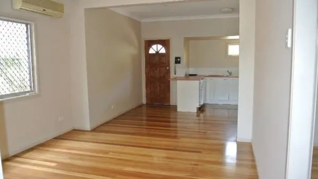 Whole property with 3 rooms for rent