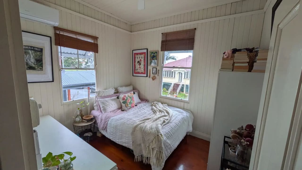 Unfurnished room in a share house