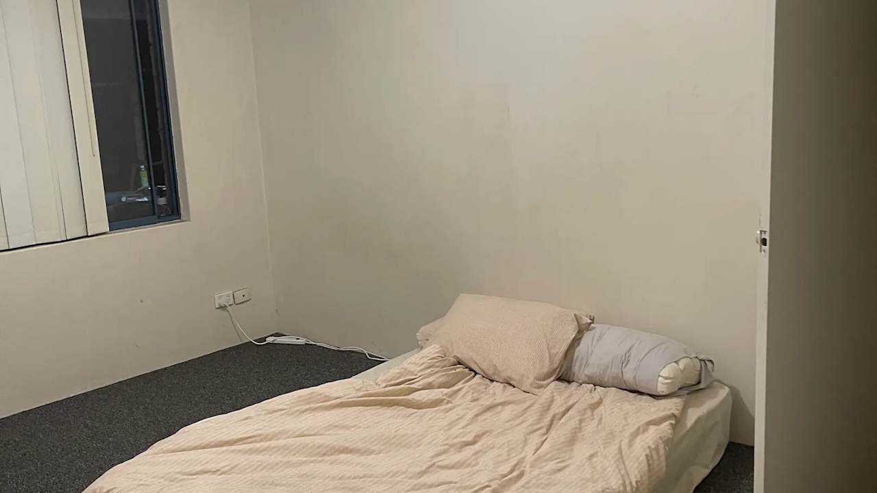 Room in a share house