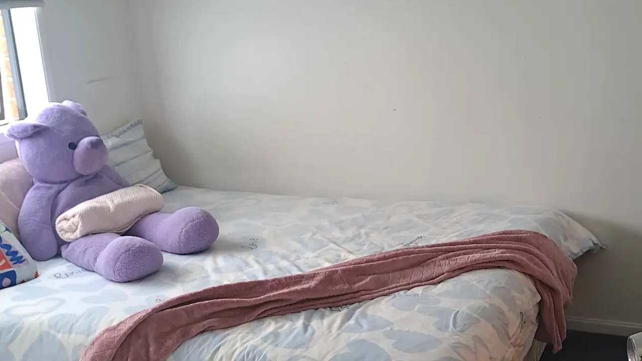 Room in a share house