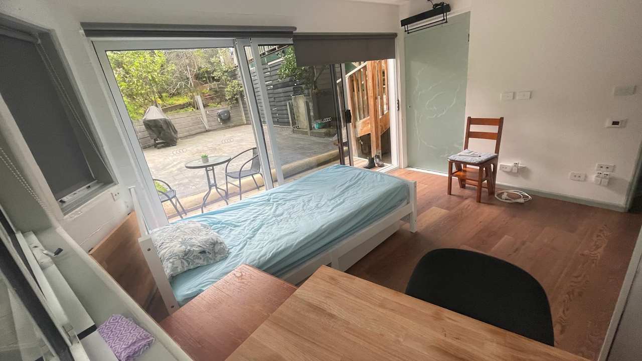 Furnished room with own bathroom