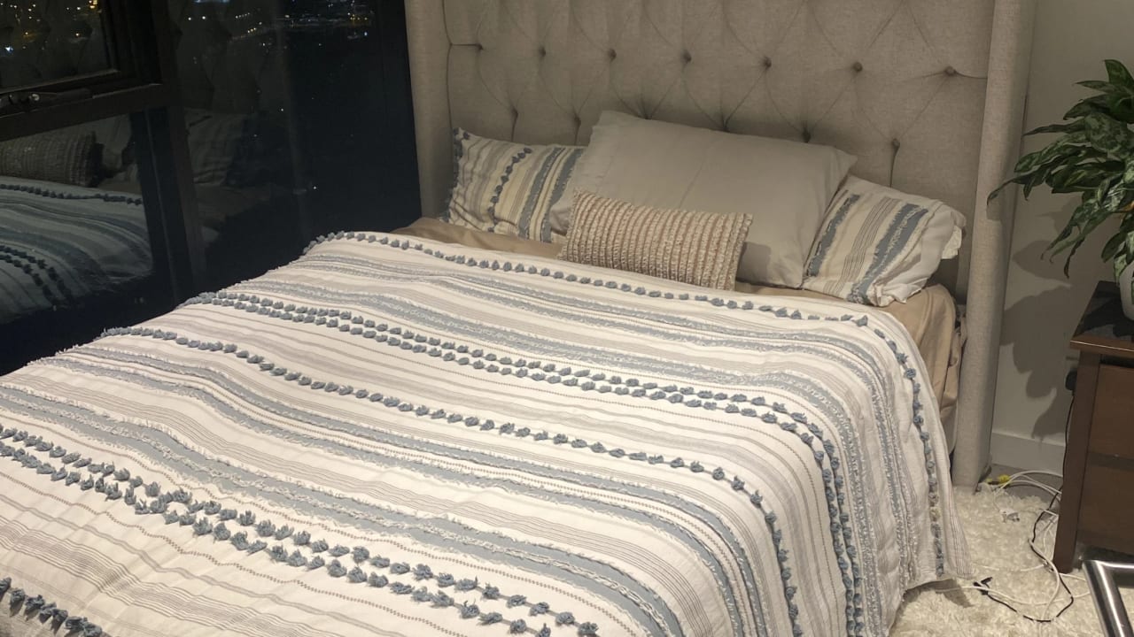 Furnished room with own bathroom