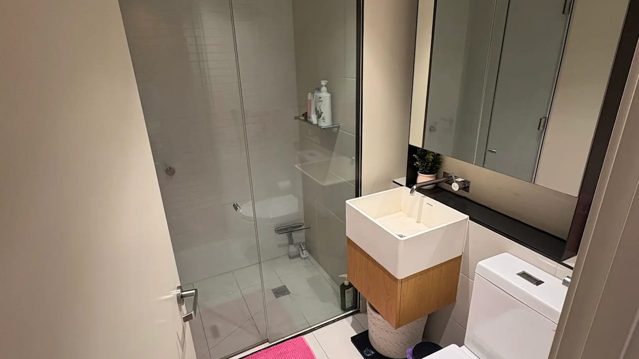Unfurnished room with own bathroom