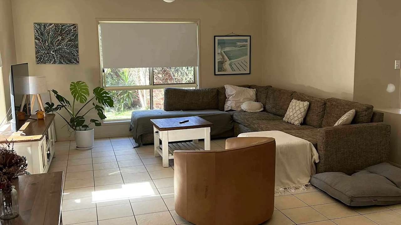 Unfurnished room in a share house