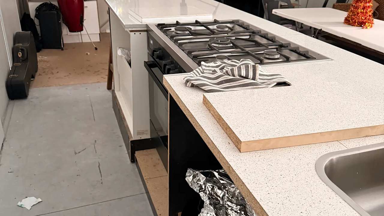 Whole property with 3 rooms for rent