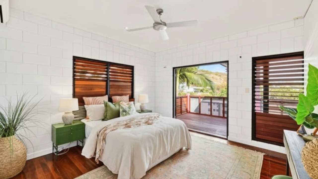 Furnished room with ensuite in a share house