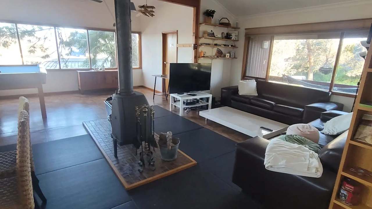 Room in a share house