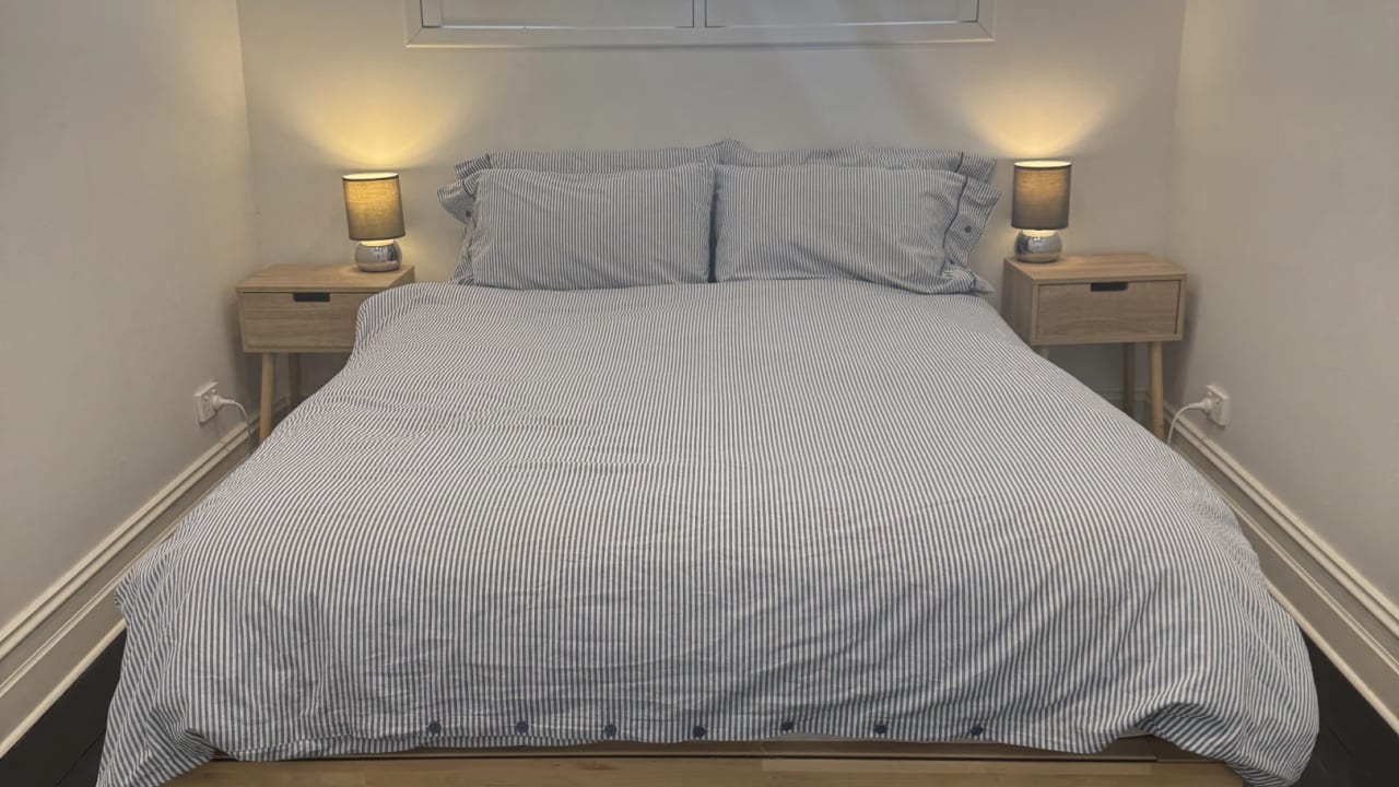 Furnished room with own bathroom