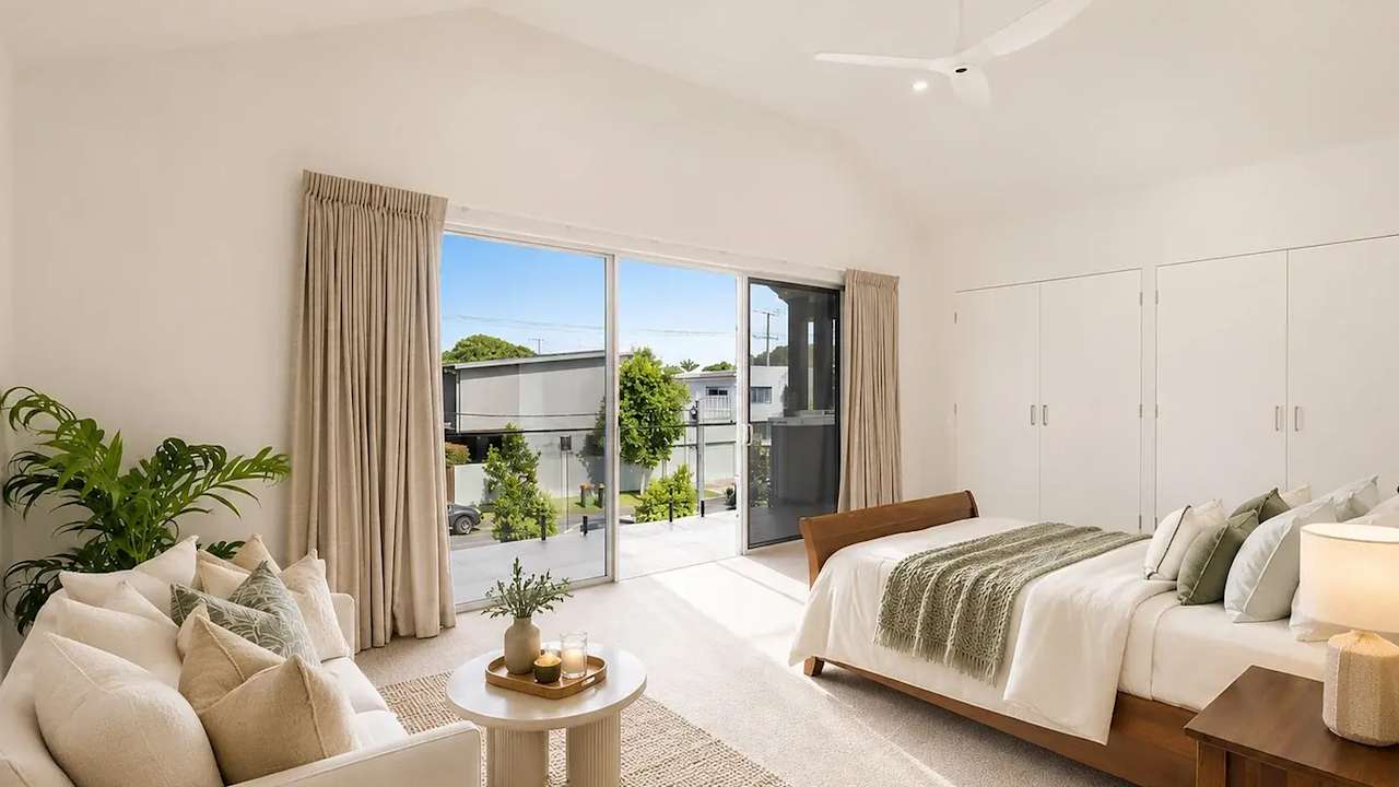 Furnished room with ensuite in a share house