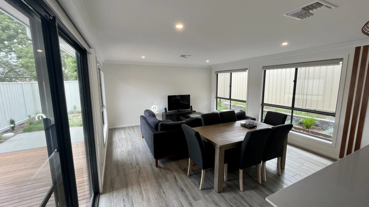 Unfurnished room in a share house