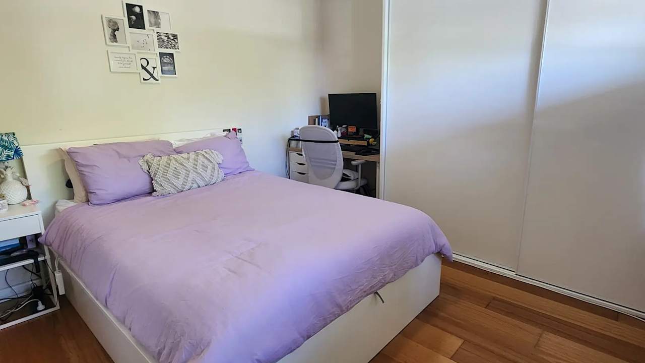 Unfurnished room in a share house