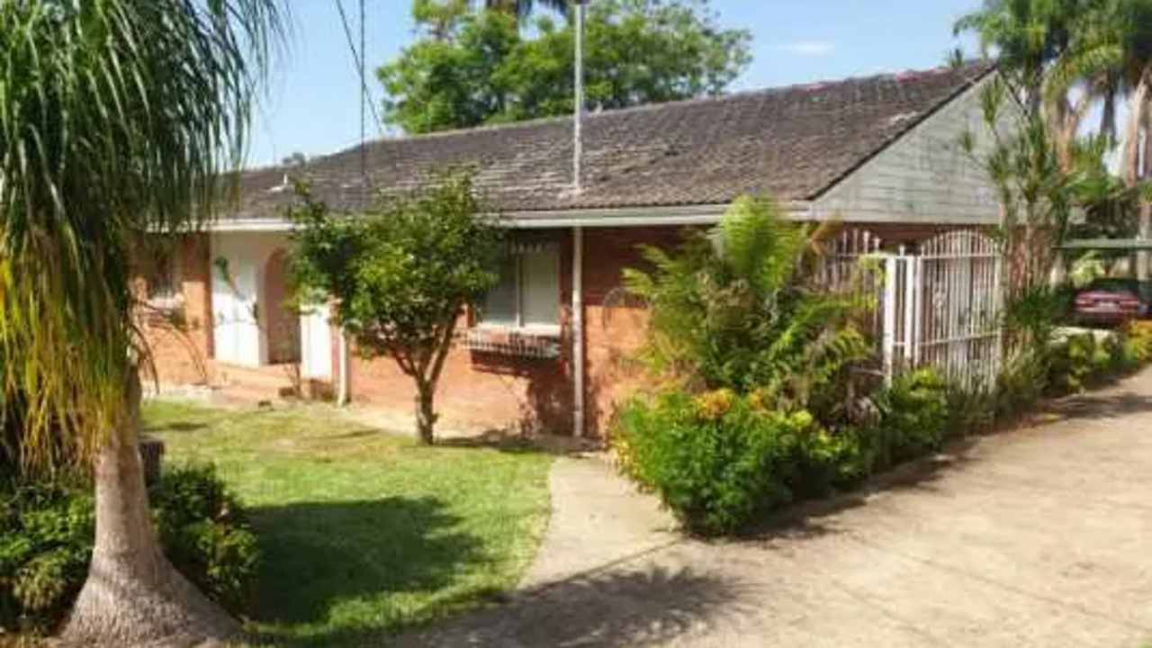 Room in a share house