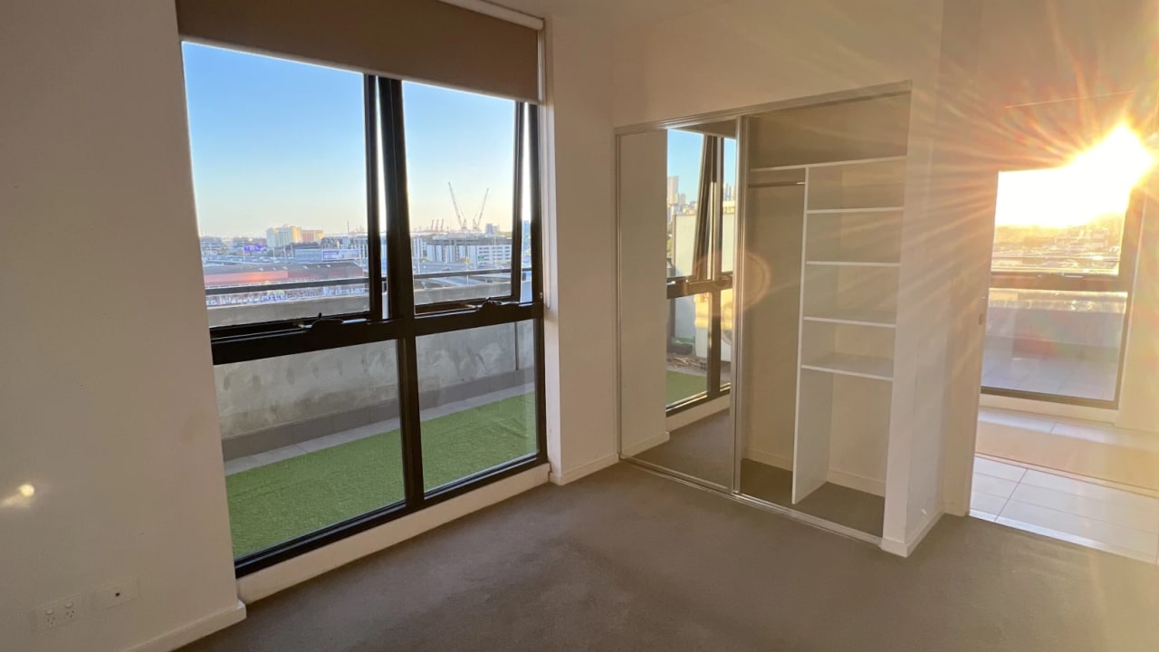 Furnished room with ensuite in a flatshare