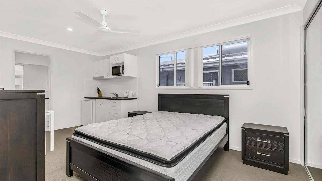 Furnished room studio flat for rent