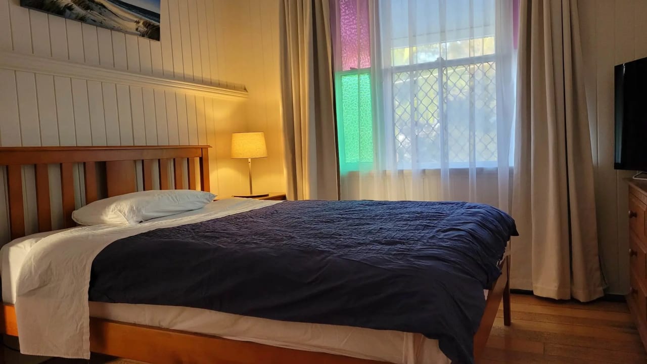 Room in a share house