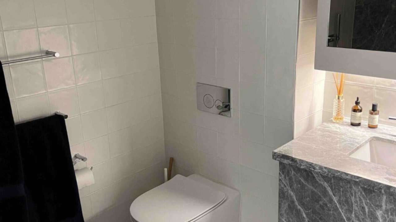 Furnished room with own bathroom