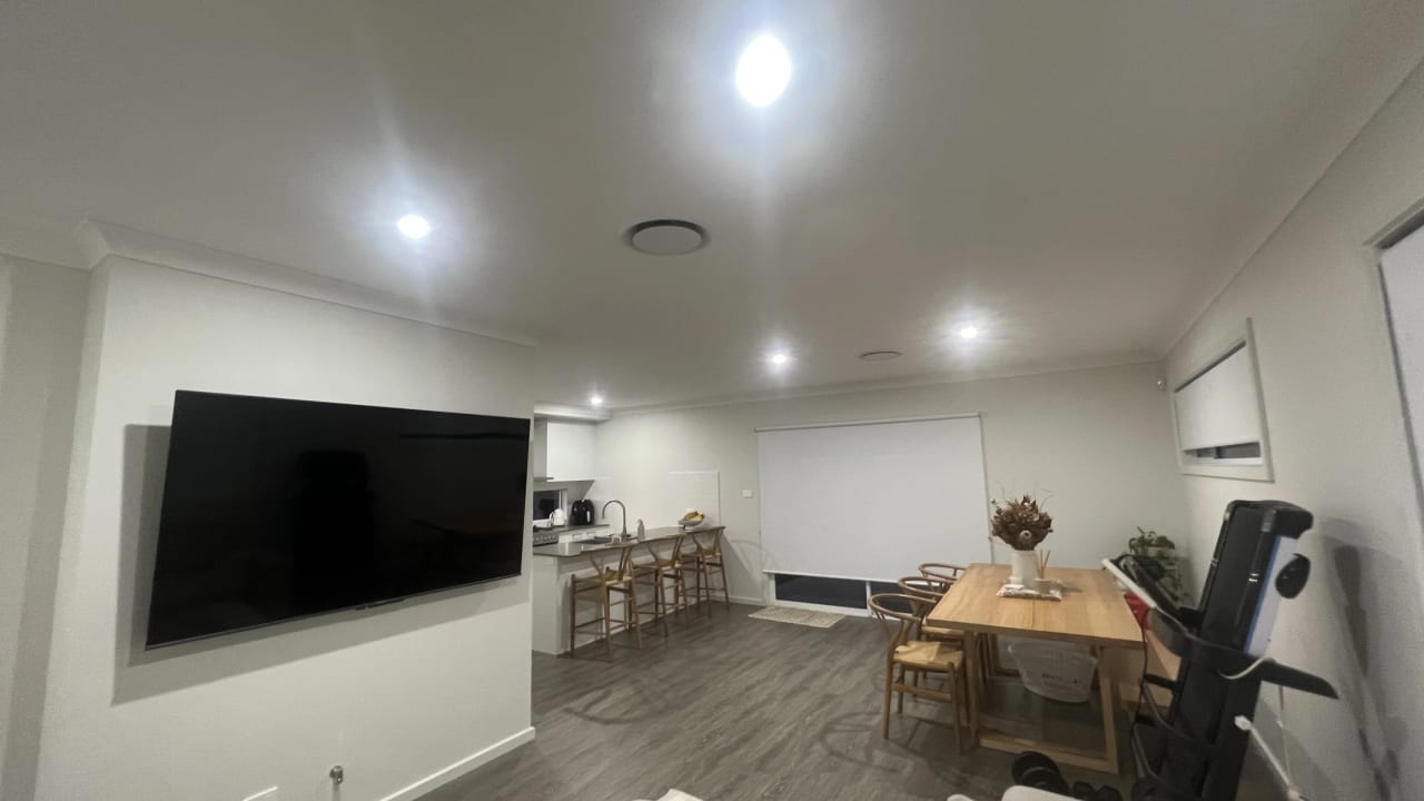 Unfurnished room in a share house