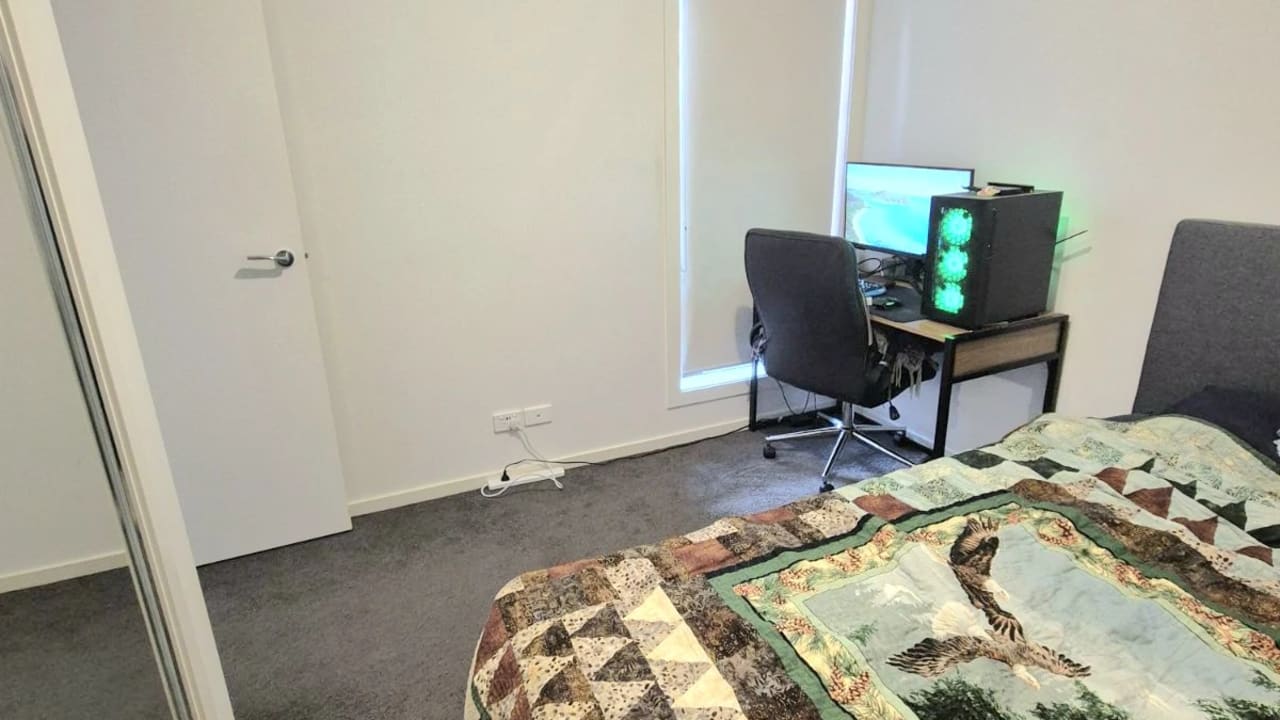 Room in a share house