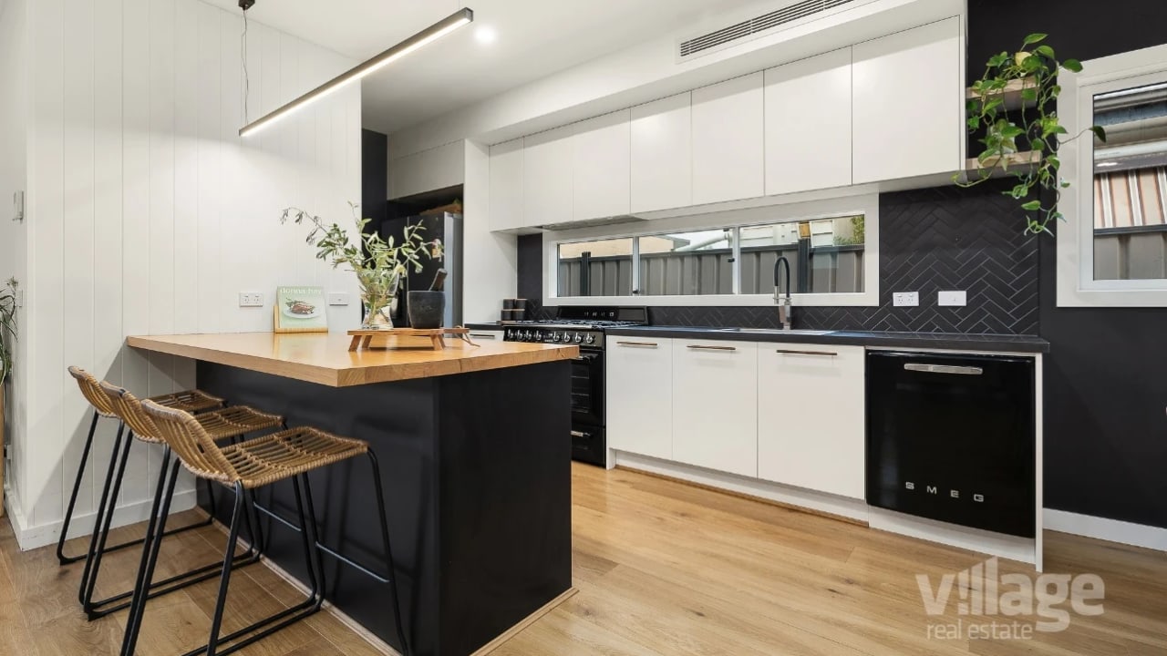 Furnished room with ensuite in a share house