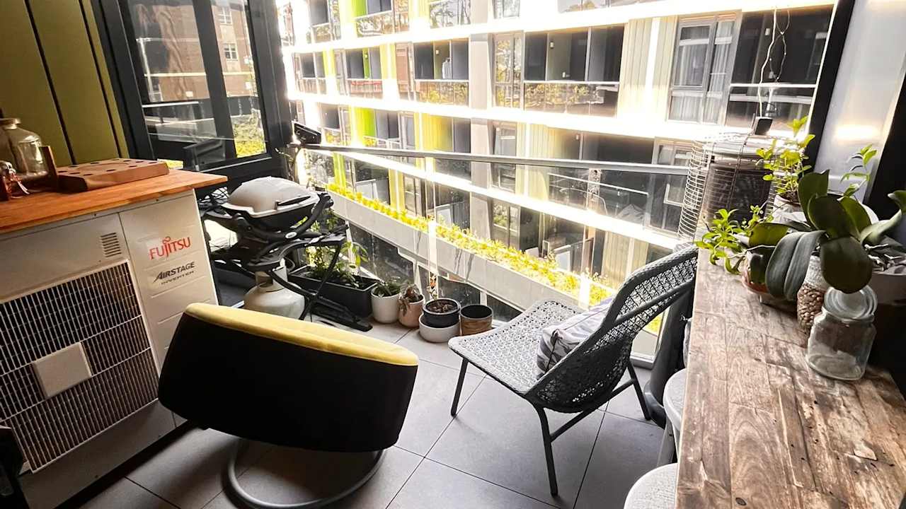 Furnished room with own bathroom