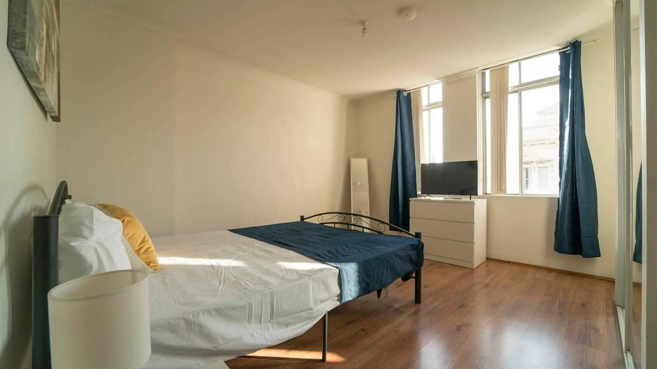 Furnished room in a share house