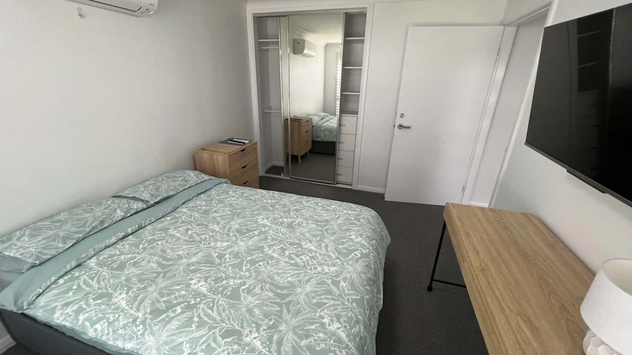 Furnished room in a share house