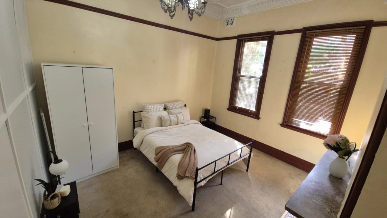 Furnished room in a share house