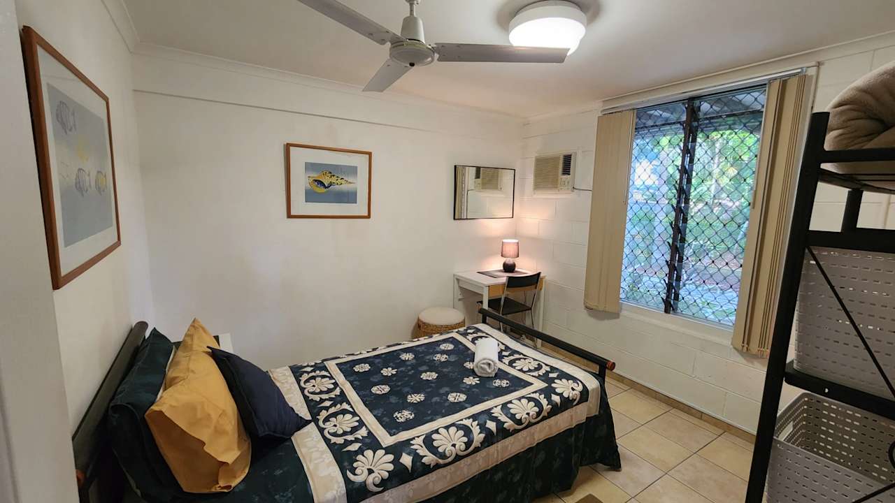 Furnished room in a share house