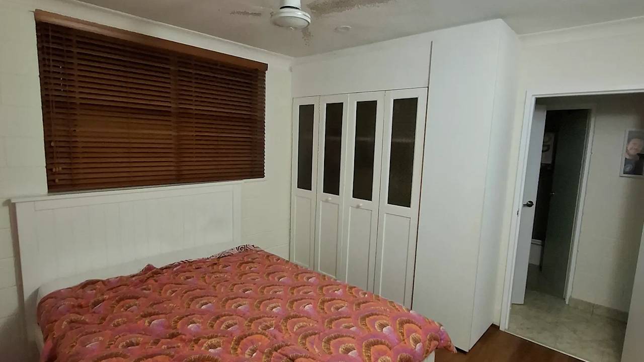 Unfurnished room in a share house