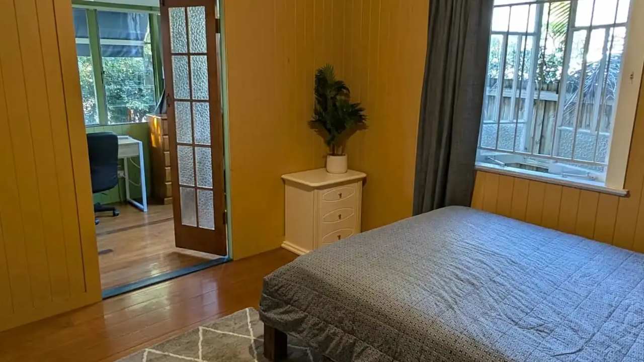 Whole property with 4 rooms for rent