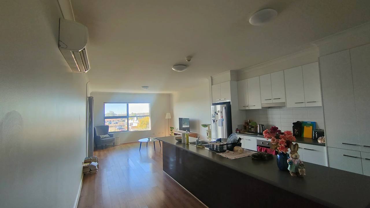 Unfurnished room in a flatshare