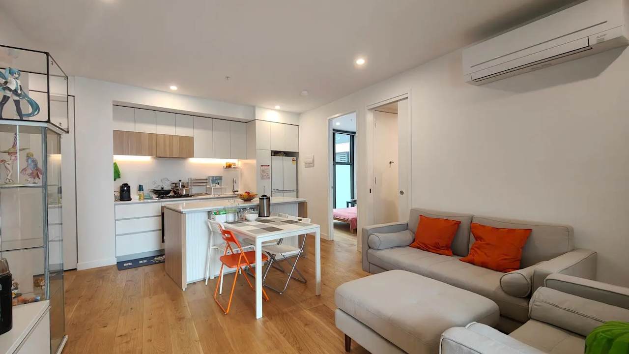 Whole property with 2 rooms for rent