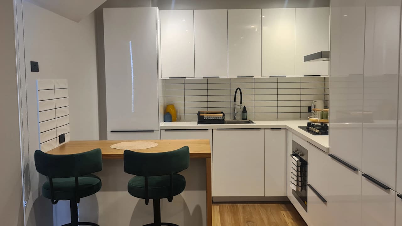 Whole property with 2 rooms for rent