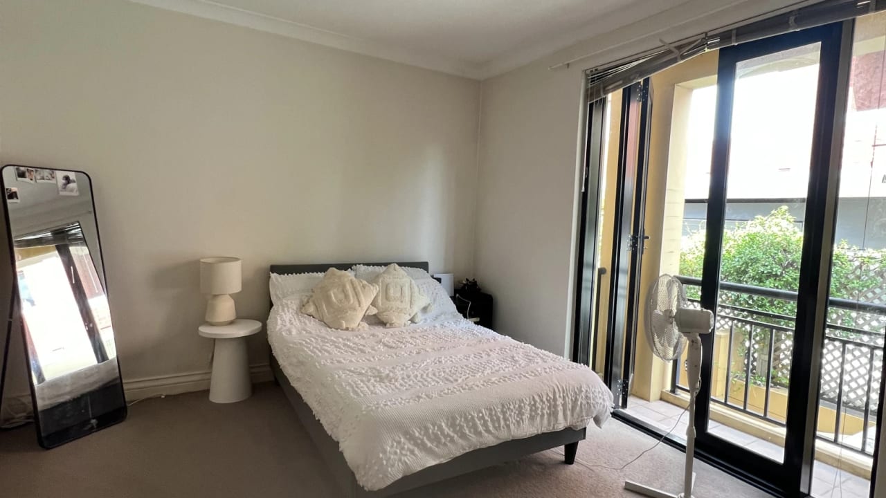 Furnished room with own bathroom