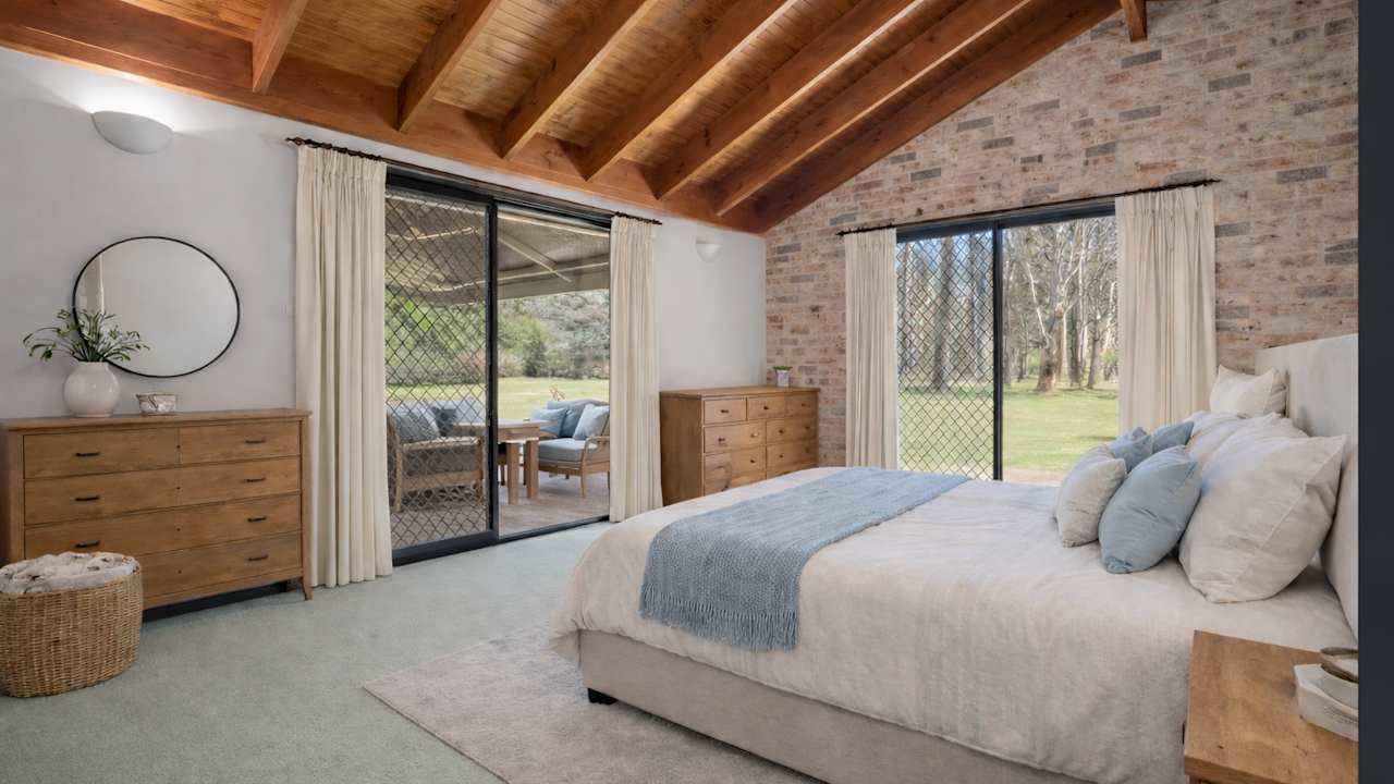 Room in a share house