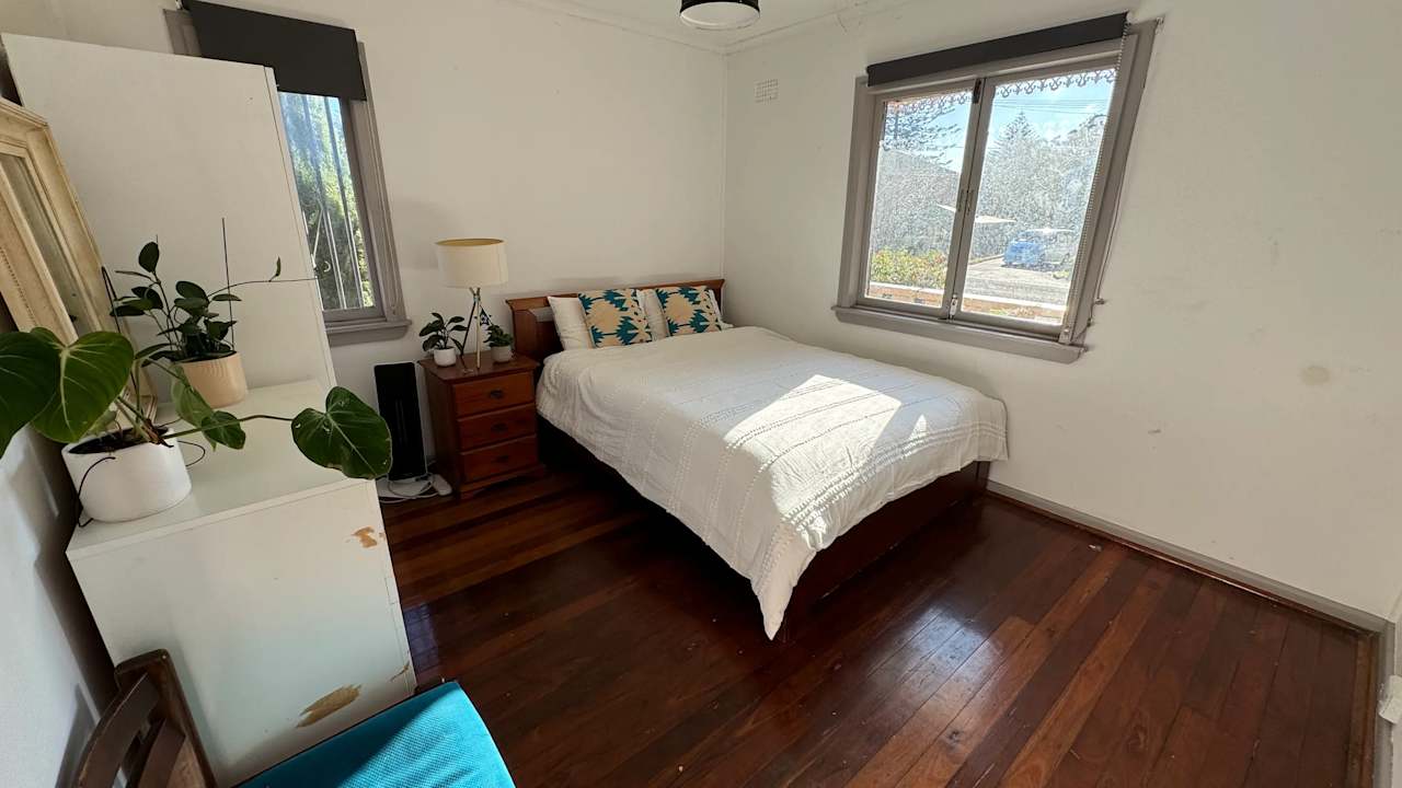 Furnished room in a share house