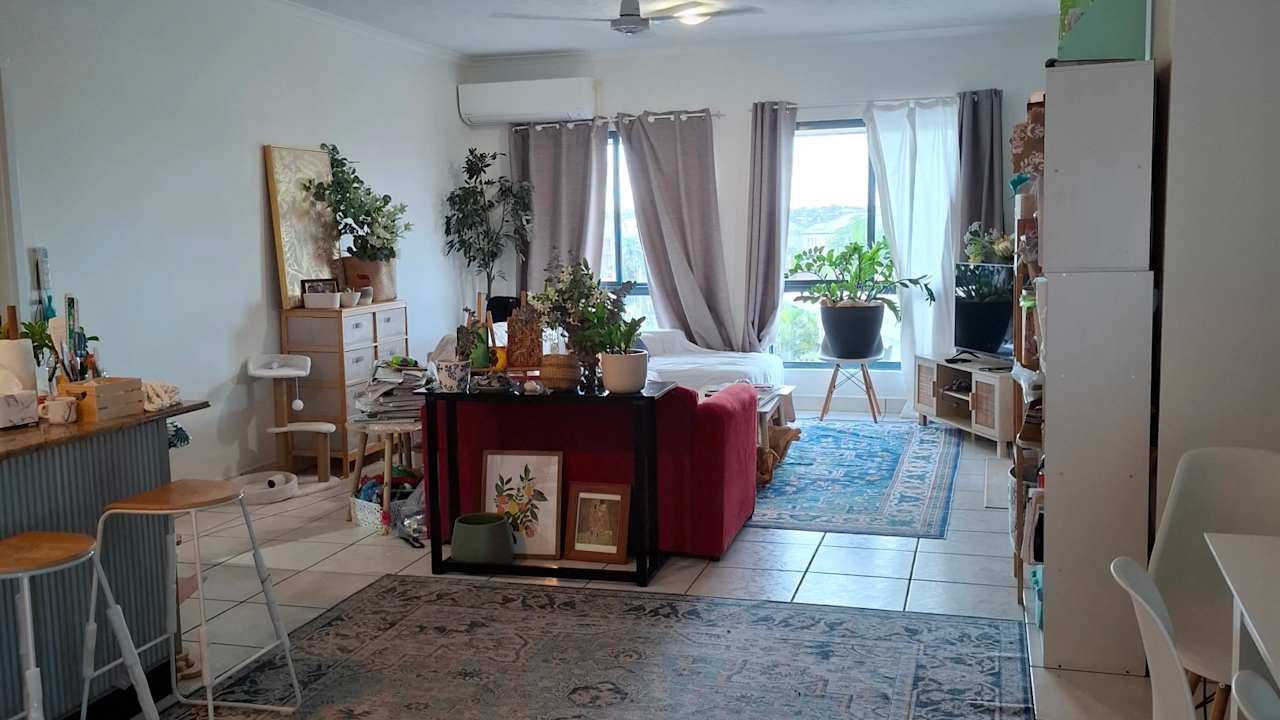Furnished room with own bathroom