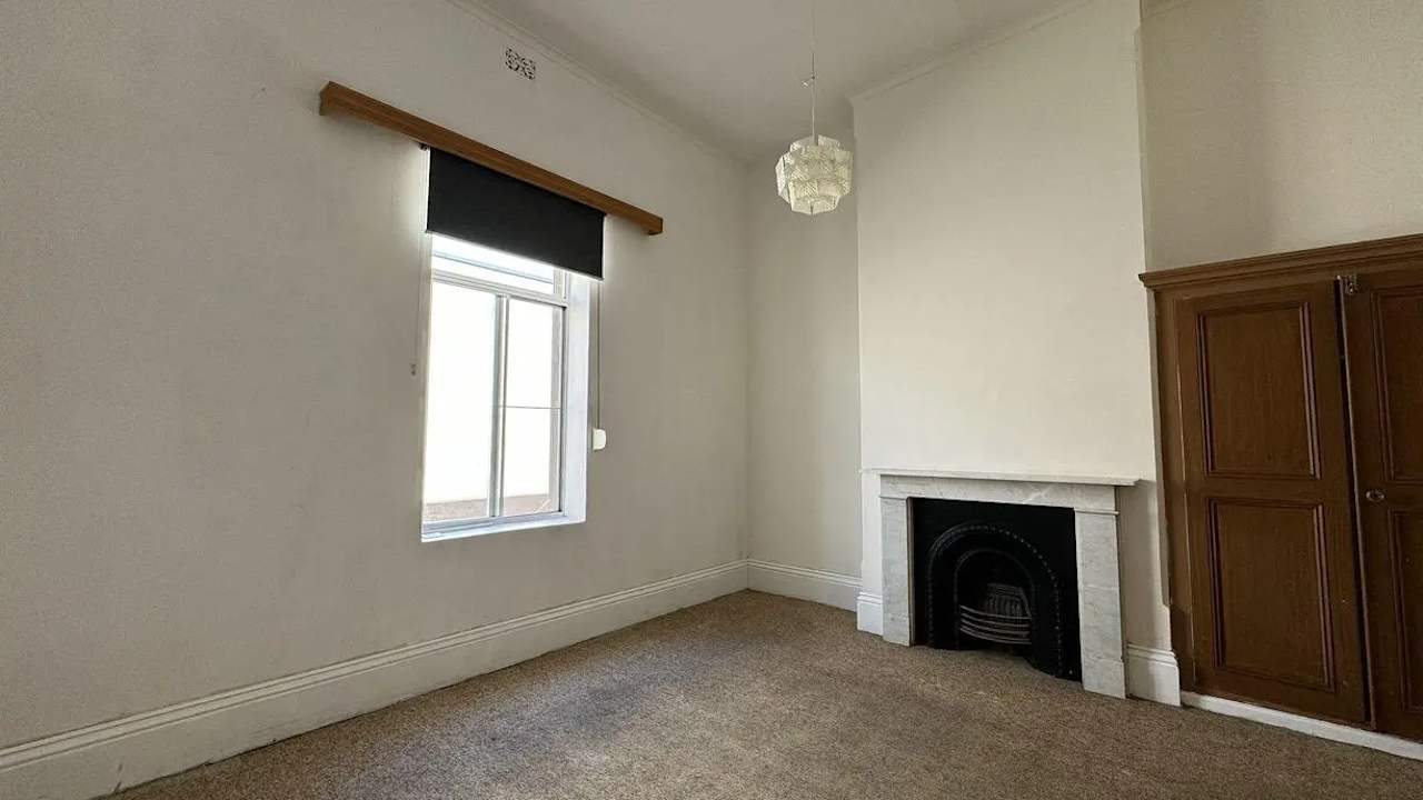 Unfurnished room in a share house