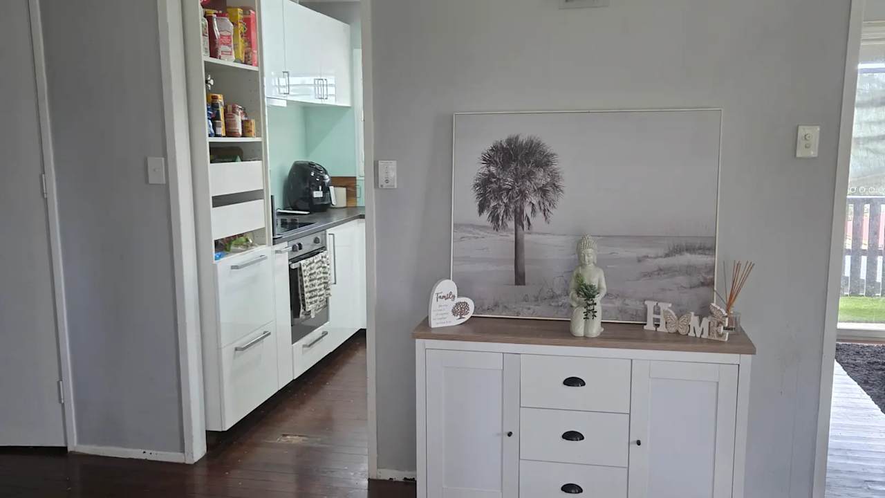 Room in a share house