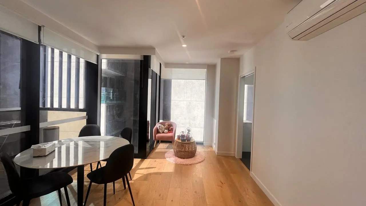 Whole property with 2 rooms for rent