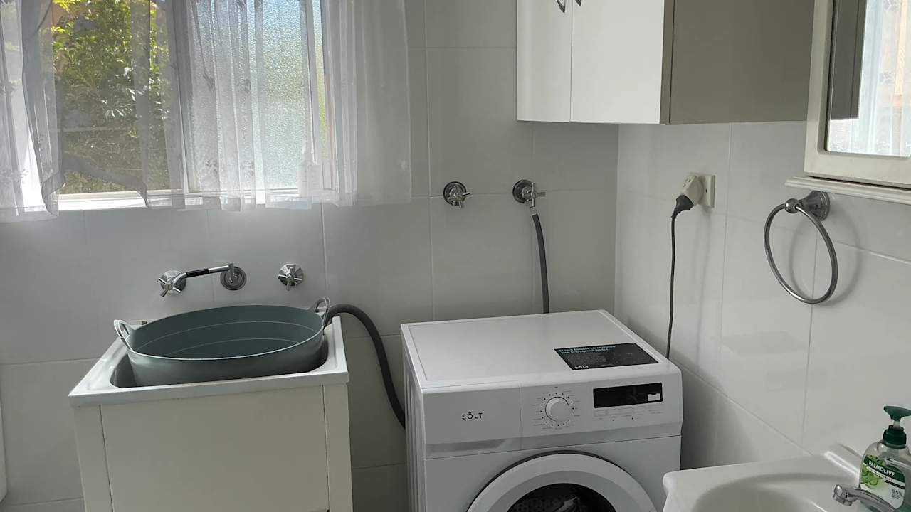 Whole property with 2 rooms for rent
